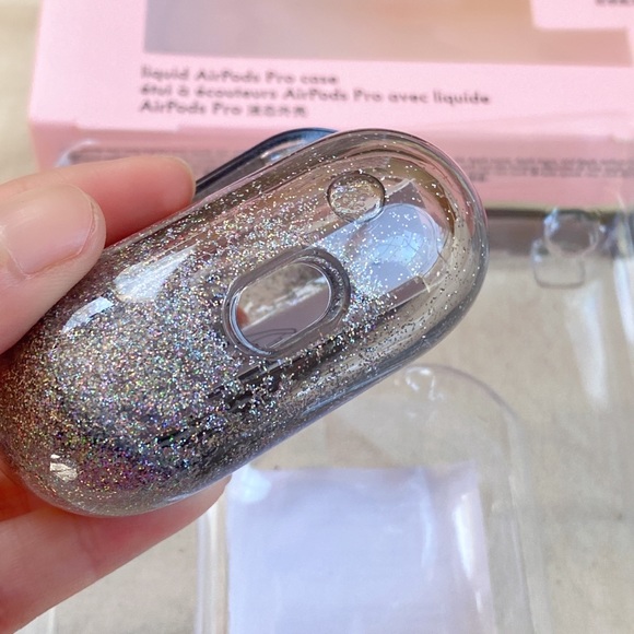 Kate Spade Sliver glitter airpod pro case - Picture 9 of 12